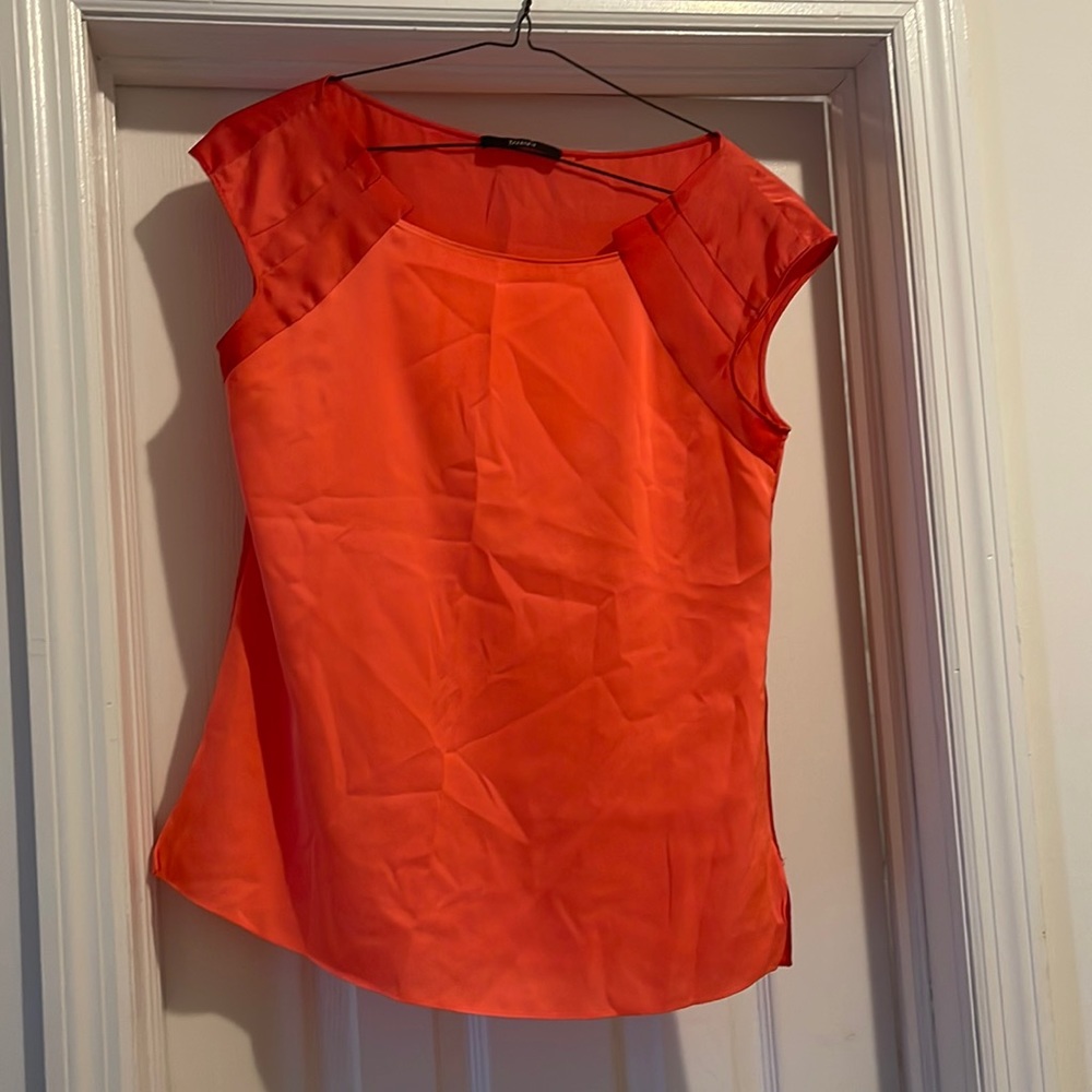 Gorgeous bright coral / salmon silk top from Tahari. Size S